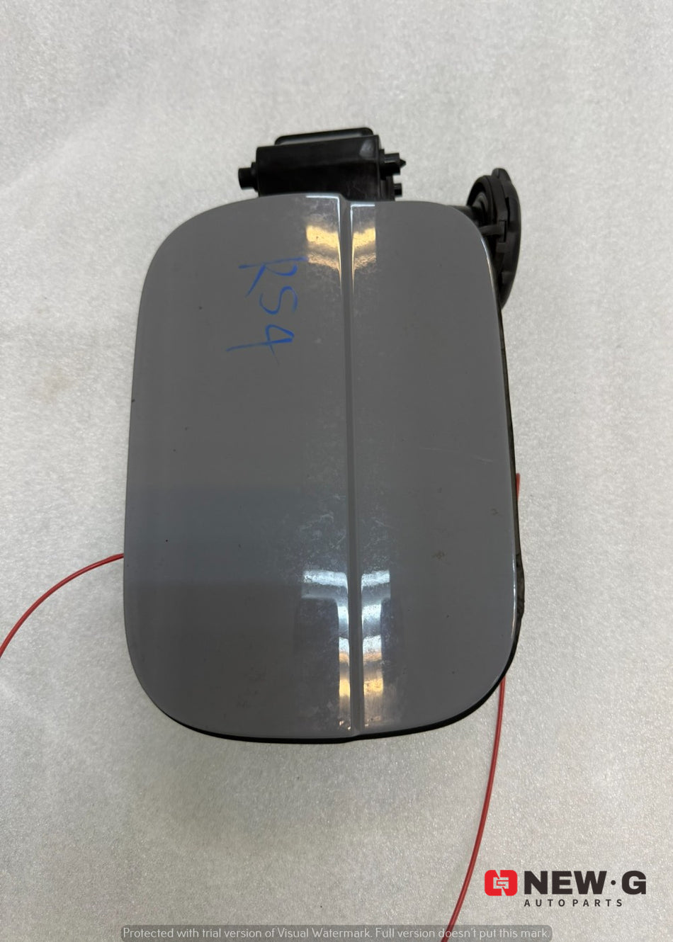 Audi RS4 B9 - Fuel Filler Housing and Actuator Assembly