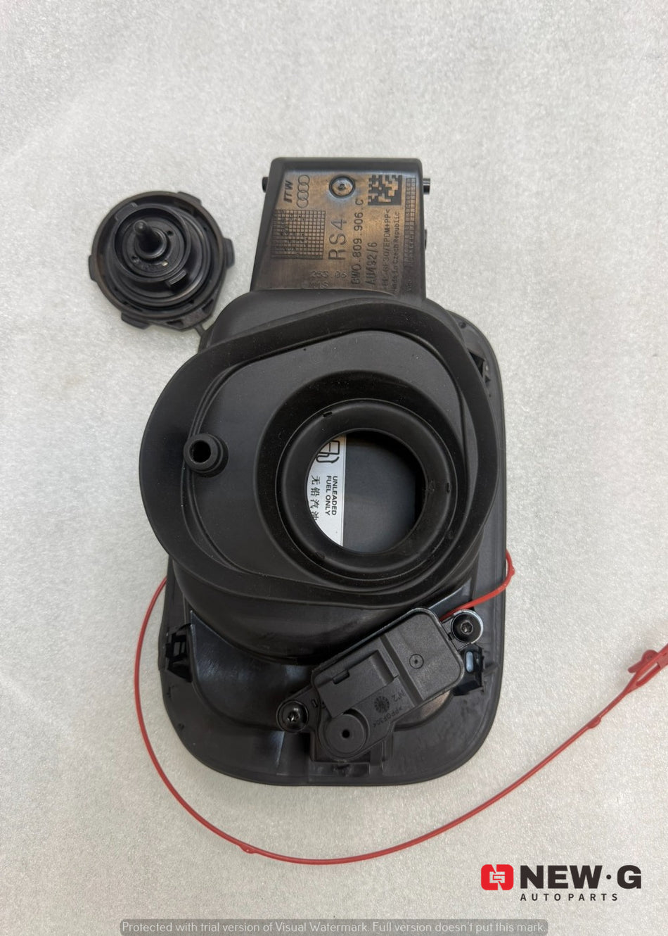 Audi RS4 B9 - Fuel Filler Housing and Actuator Assembly