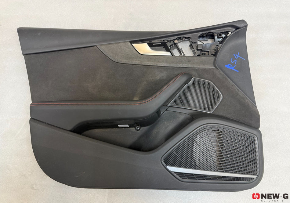 Audi RS4 B9 - Front Right Door Panel