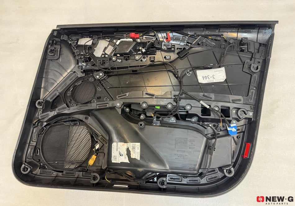 Audi RS4 B9 - Front Right Door Panel