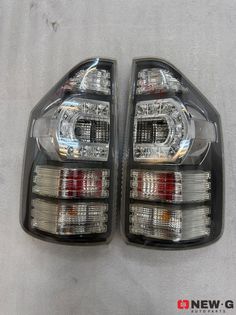 Toyota Voxy/Noah 70 - Tail Lights Rear Lamps