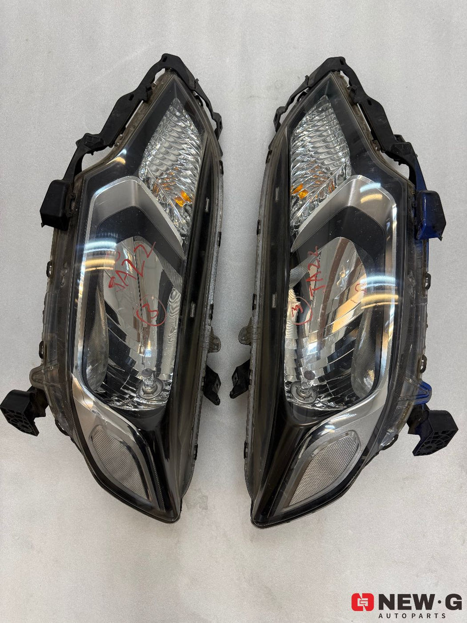 Honda Jazz GK - Front Headlights
