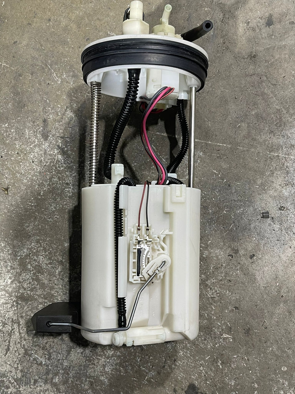 Honda Jazz RS (GK series) in-tank petrol fuel pump module assembly