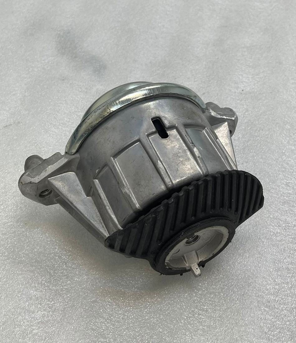Mercedes-Benz Engine Motor Mount for W204 W212 C207 (OE: A2042404217) — Brand New
