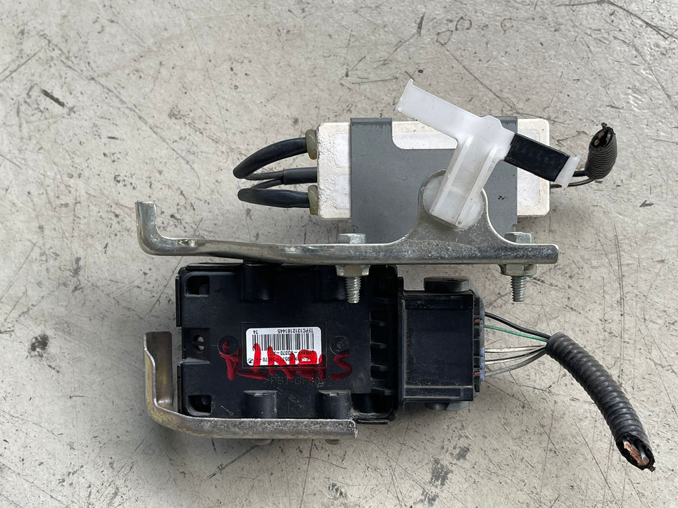 Genuine Toyota Sienta Fuel Pump Driver Control Module ECU (Part No: 89571-34070 / VPBFF-9D370-AD)