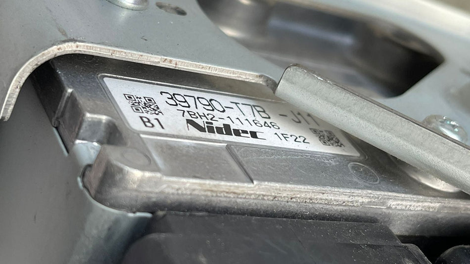 Genuine Honda Vezel HR-V Electric Parking Brake EPB Control Module ECU (Part No: 39790-T7B-J1 / B1)