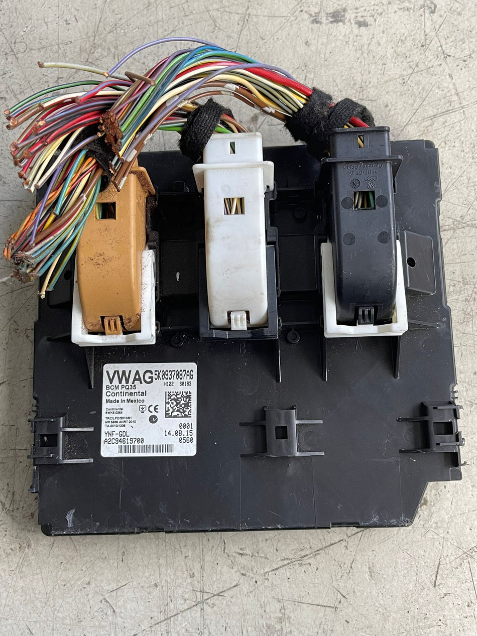 Genuine VW Audi PQ35 BCM Body Control Module Unit Continental (Part No: 5K0937087AG / Made in Mexico)