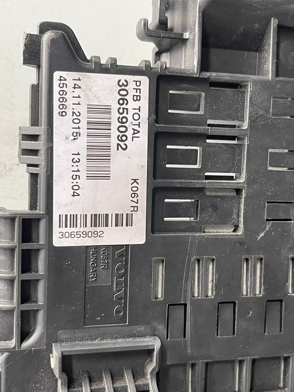 Genuine Volvo Battery Power Distribution Fuse Box Fuse Link Hungary (Part No: PFB TOTAL 30659092 / K067R)