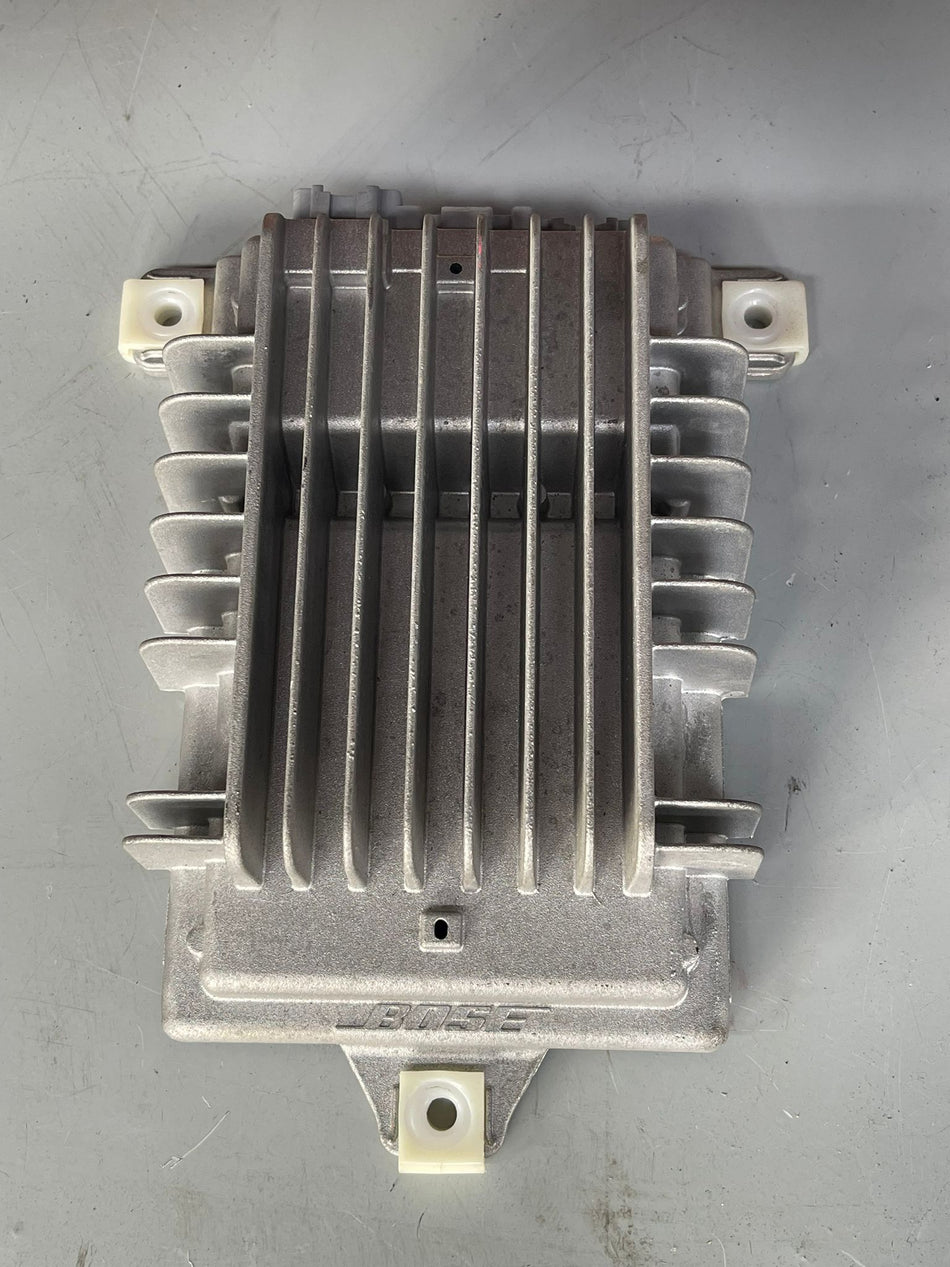 Maserati GranTurismo multi-channel high-performance digital audio amplifier manufactured by BOSE