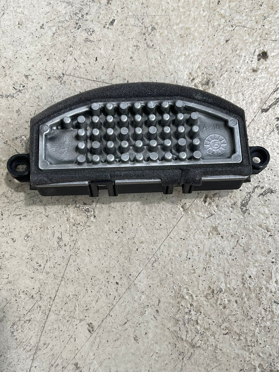 MINI / BMW interior climate control blower motor regulator