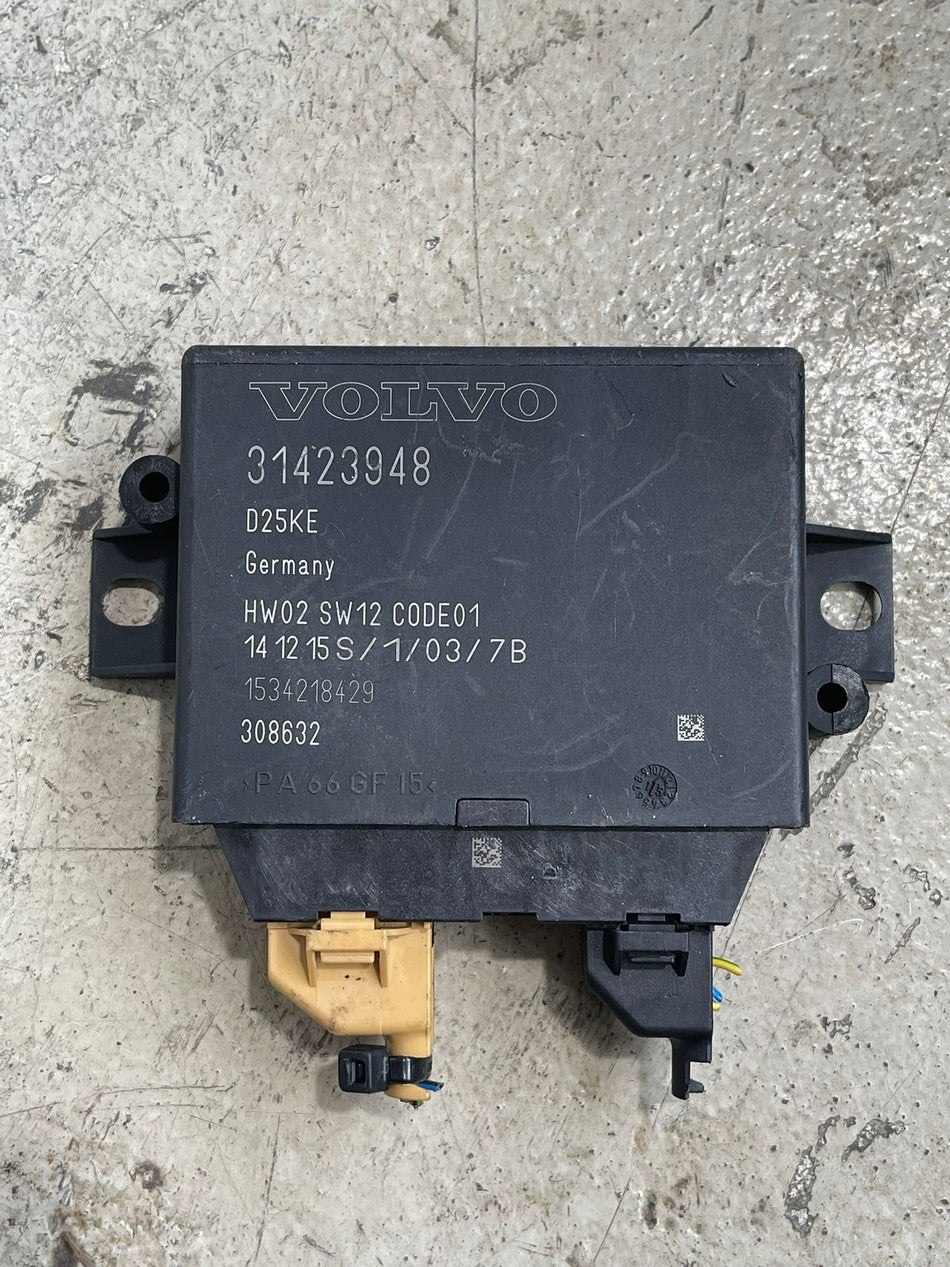 Genuine OEM Volvo Park Distance Control (PDC) parking assist module (Part No: 31423948)
