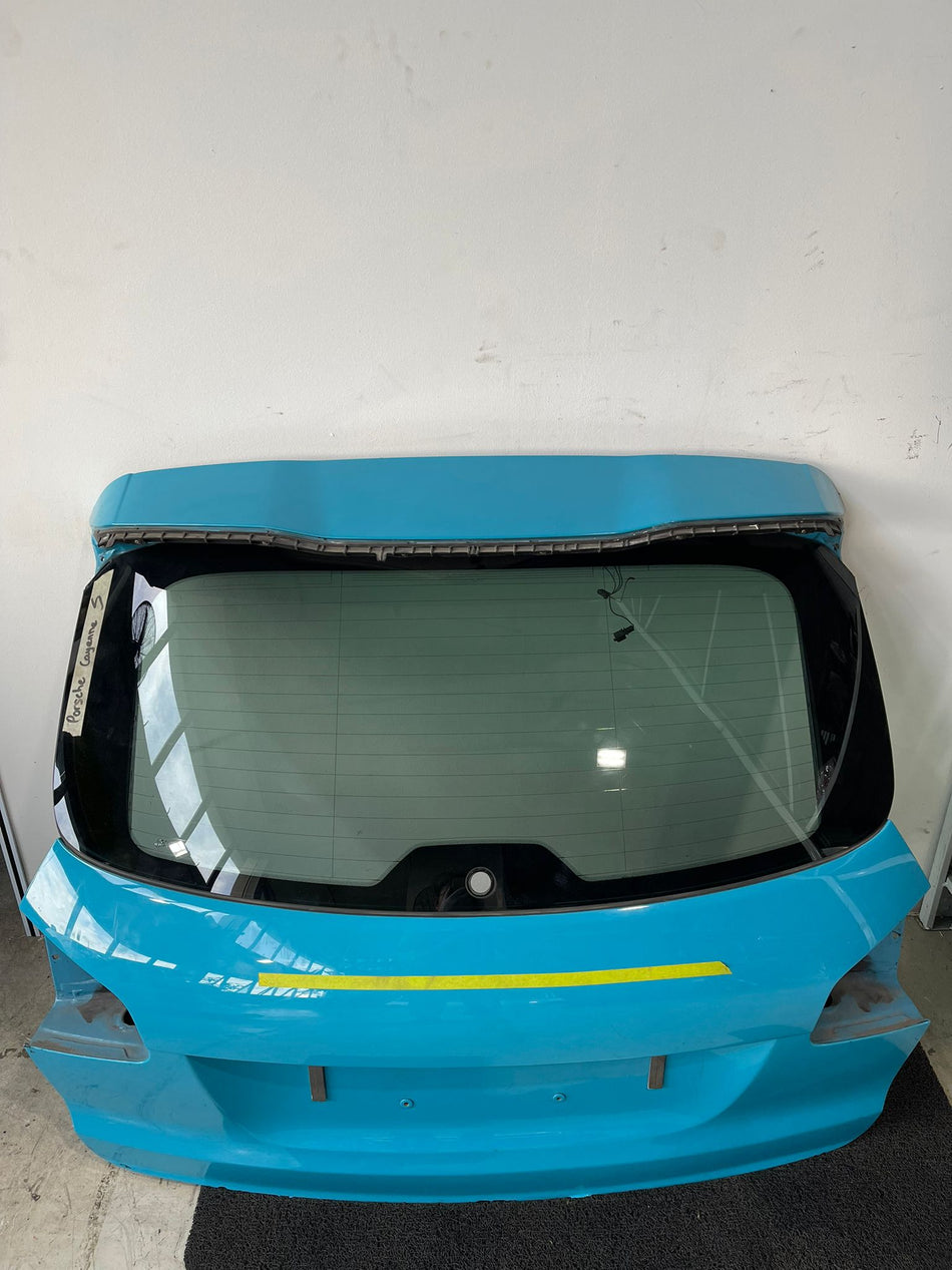 Porsche Cayenne Coupe (Fastback/Sloped Edition) rear liftgate tailgate assembly