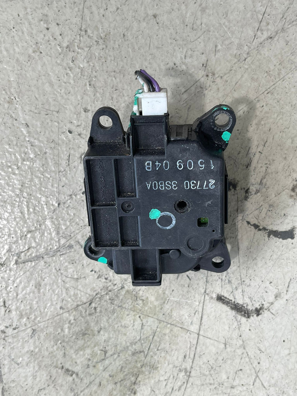 Genuine Nissan factory interior HVAC climate control blend door flap actuator damper servo motor assembly