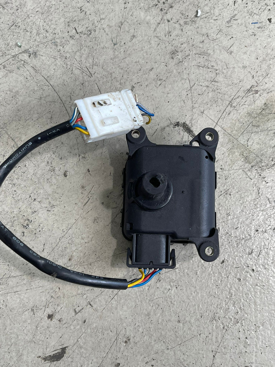 Genuine Maserati factory interior climate control heater box vent flap actuator motor assembly